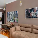 Cozy And Central 2Bd Flat - At The Heart Of It All By Flat Mаnager